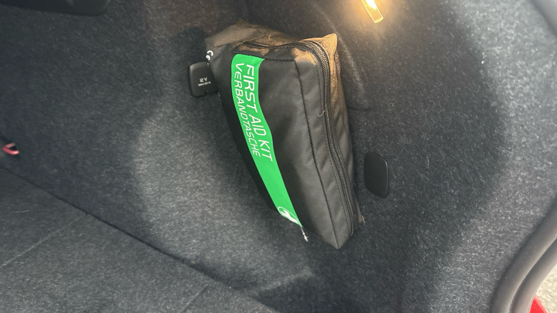 Volvo XC40 2.0 B4P Plus Dark 5dr Auto Petrol Estate